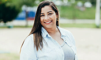 Image Text: 500x332_0014_Portrait of beautiful plus size woman in the park